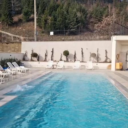 Kemping минерални и термални външен и вътрешен басейни Vimona Therma Velingrad