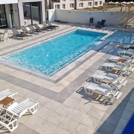 минерални и термални външен и вътрешен басейни Vimona Therma Kemping Velingrad