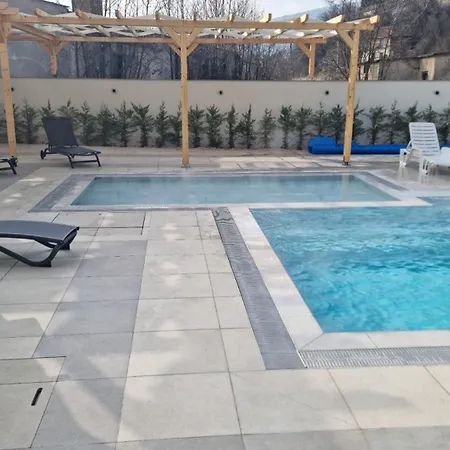 Kemping минерални и термални външен и вътрешен басейни Vimona Therma Velingrad