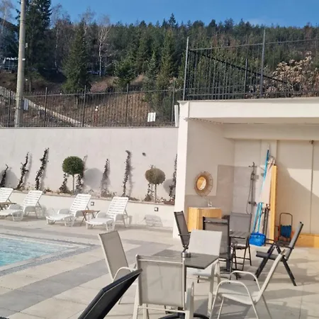 Kemping минерални и термални външен и вътрешен басейни Vimona Therma Velingrad