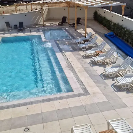 минерални и термални външен и вътрешен басейни Vimona Therma * Velingrad