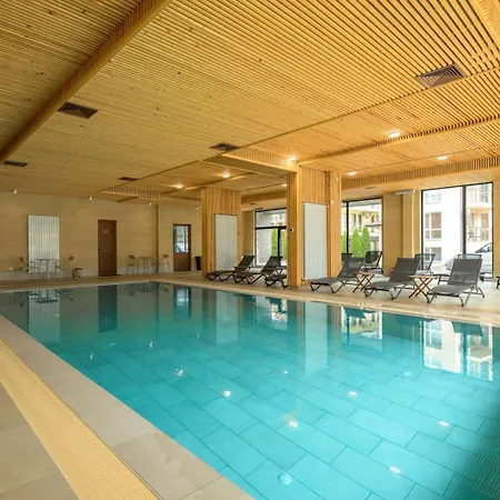 минерални и термални външен и вътрешен басейни Vimona Therma *